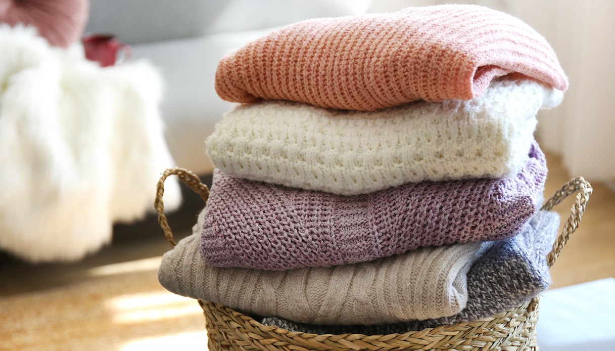 Come lavare i maglioni di cashmere: i trucchi per farli durare di più