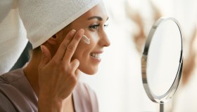 Creme antiage over 40: le migliori a meno di 20 euro