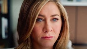 Lutto per Jennifer Aniston, l’addio al padre su Instagram: “Ti amerò fino alla fine del tempo”