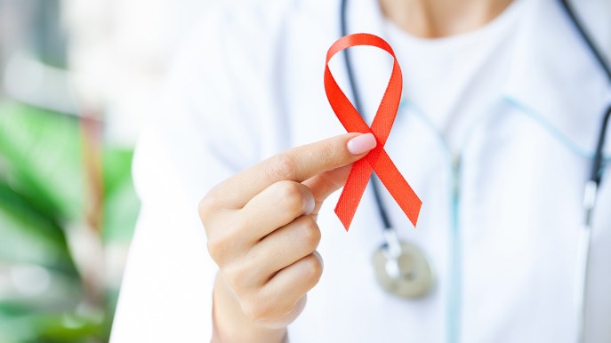 HIV, le cifre dell’epidemia: perché aumenta il rischio AIDS