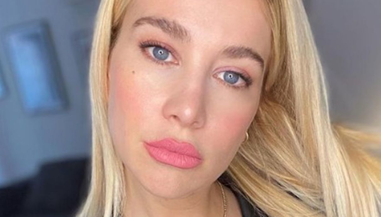 Clizia Incorvaia su Instagram: “Ho sofferto di depressione post partum”