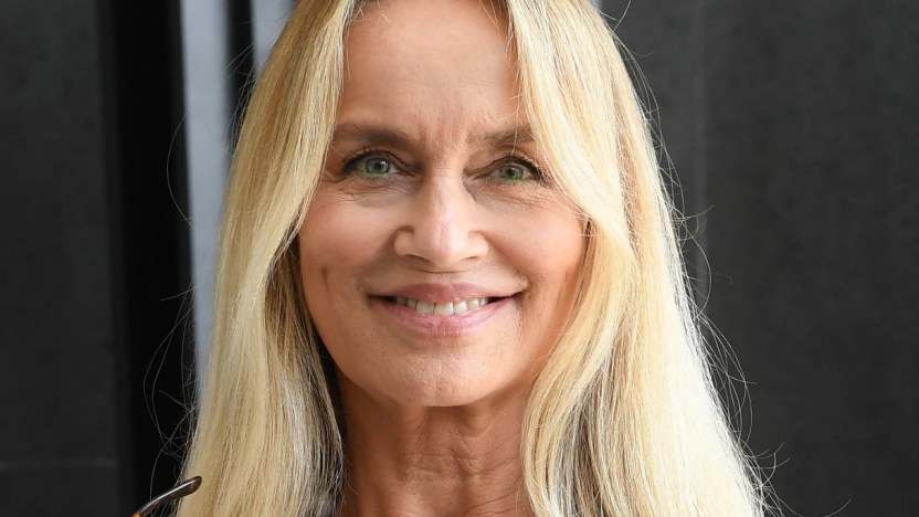 Gloria Guida torna sul set dopo 40 anni e si regala un nuovo look