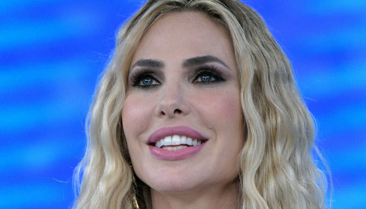 Ilary Blasi e Edmondo Israilovici insieme su Instagram. E smentiscono il flirt