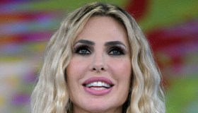 “Isola dei Famosi 2023”, torna Ilary Blasi: quando inizia e i primi nomi vip