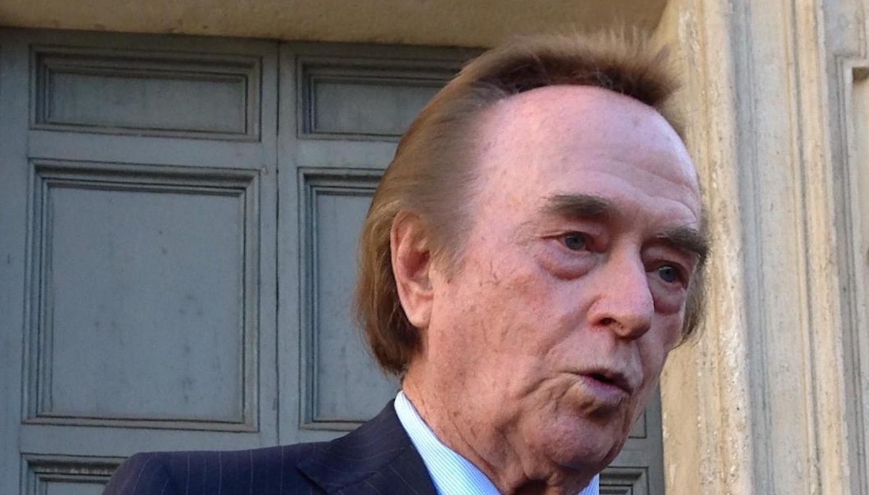 Addio a Nico Fidenco, il dolore della moglie Anna Maria e della figlia Guendalina