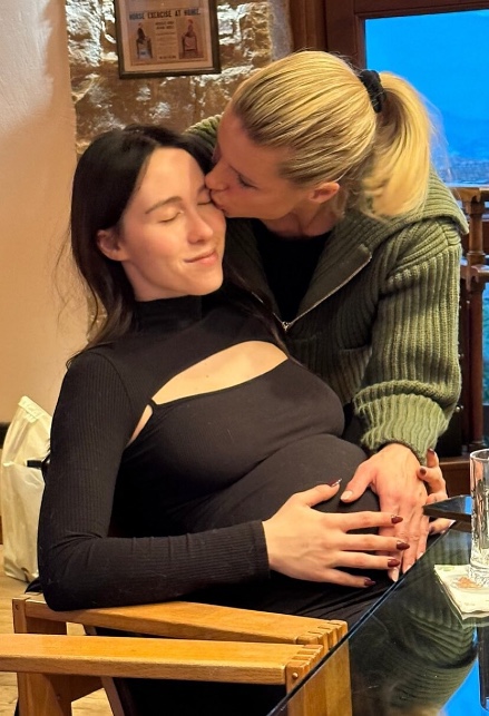 Michelle Hunziker e Aurora Ramazzotti incinta