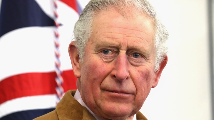 “Mostriamo al mondo chi siamo”: Re Carlo sperpera e fa infuriare gli inglesi
