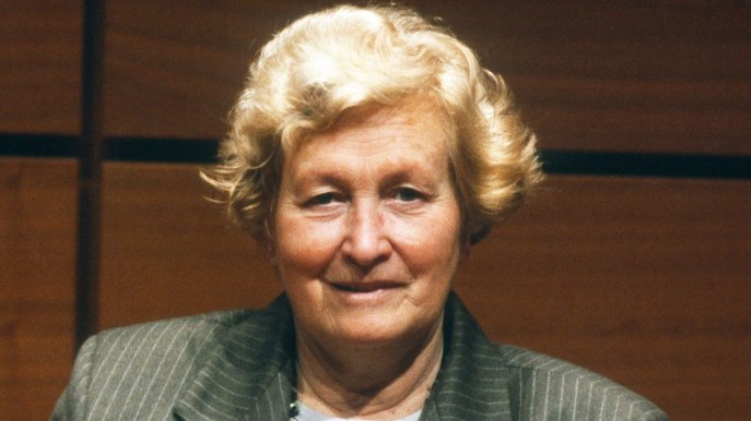 Tina Anselmi, biografia della prima donna ministro in Italia