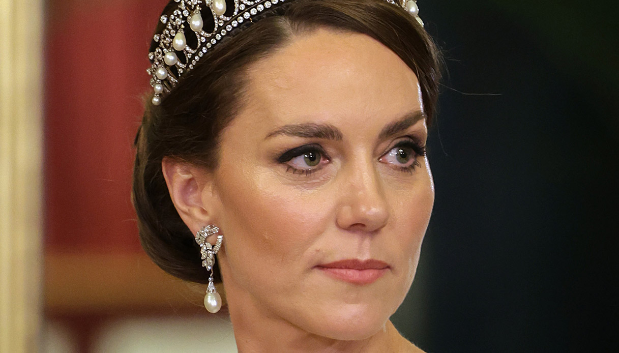 Kate Middleton, lo zio la difende da Harry e Meghan: “Solo bugie nel documentario”