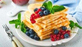 Tutti pazzi per le ricette delle crêpes (salate, dolci o senza burro)