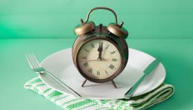 Digiuno per dimagrire? Ecco cosa succede al cervello