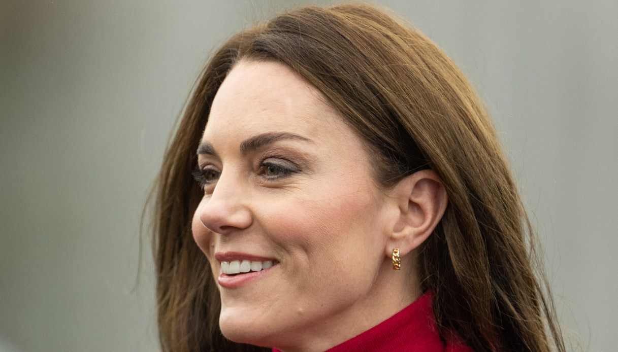 Kate Middleton with the €340 fuchsia coat that we all want