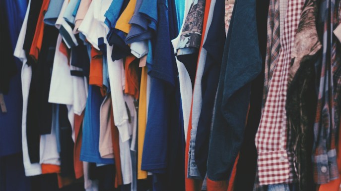 Rifiuti tessili: che fine fanno gli abiti che non usiamo più?