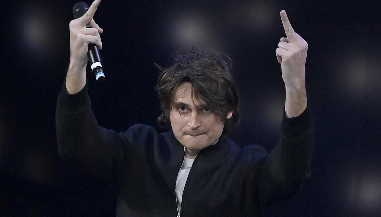 Sanremo, Angelo Duro e il suo volgare cinismo: ce n’era bisogno?