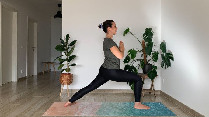 Yoga: la posizione del Guerriero 1
