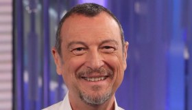 Amadeus a “Viva Rai2!”: il primo (finto) annuncio su Sanremo 2024 da Fiorello