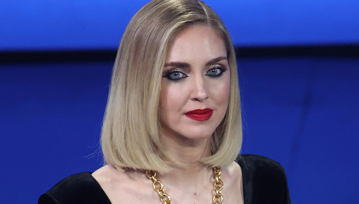 Faccia a faccia tra Fedez e la Ferragni dopo il bacio e il finto amplesso con Rosa Chemical