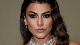 Giulia Salemi, scuse al cast di “Mare Fuori”. Ma c’è chi le dà ragione: “Ci vuole umiltà”