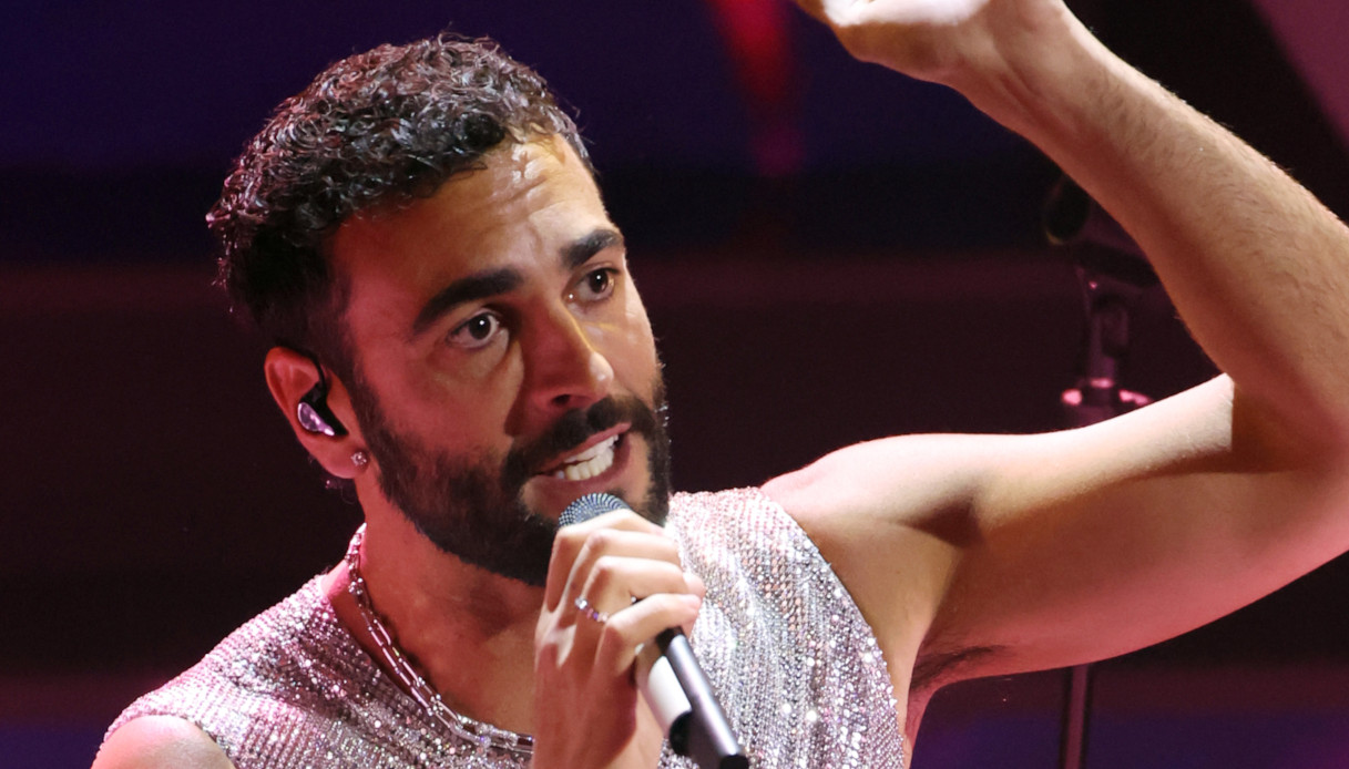 Sanremo, il vocal coach: “Duetti? Improvvisati. Mengoni Dio”. Il parere della Errore