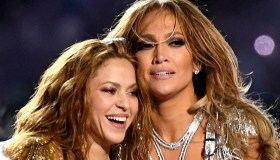 Super Bowl: Rihanna, Shakira, J Lo tra incidenti e duetti mancati. Vi ricordate?