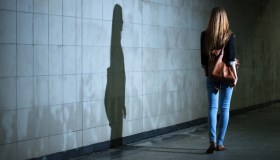 Contro la violenza di genere: così nascono e si diffondono i Punti Viola