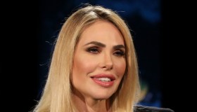 “Isola dei Famosi”, il video di Ilary Blasi: “Cari naufraghi, arrangiatevi”