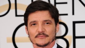 Pedro Pascal, da “Mandalorian” a “The Last of Us”: 10 foto del sex symbol della tv