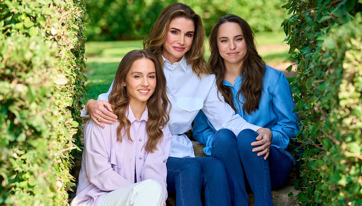 Regina Rania di Giordania con Iman e Salma in jeans
