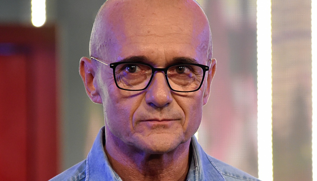 “Tavassi dimenticato, regia incompetente”: la risposta del “GF Vip” placa le polemiche