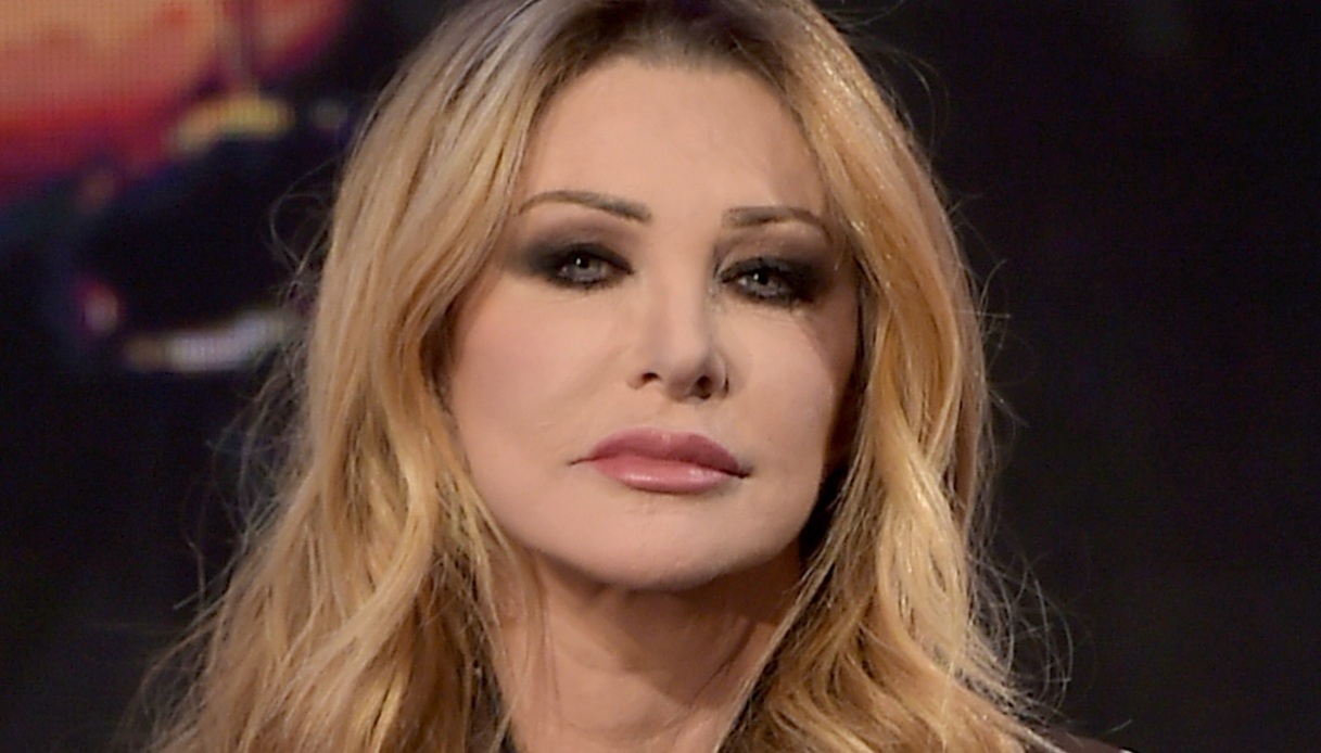 Paola Ferrari torna sulle molestie subite: “Non perdono me stessa”