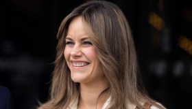 Sofia di Svezia, il look arancio e crema è un azzardo: l’errore fatale