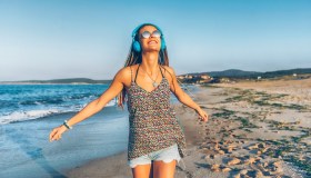 Fare le cose da sola non ti rende strana, ma forte