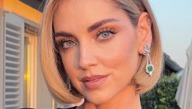 Chiara Ferragni, su Instagram celebra i suoi 36 anni. E la somiglianza è incredibile