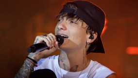 Ultimo: i rifiuti di Maria De Filippi e la vita privata