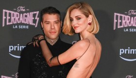 “The Ferragnez 2”, Chiara Ferragni alla premiere: la maxi scollatura lascia senza fiato