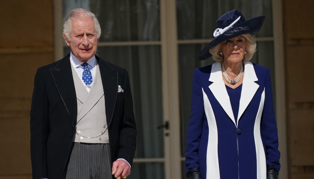 Re Carlo e la Regina Camilla al Garden Party: i look e i dettagli