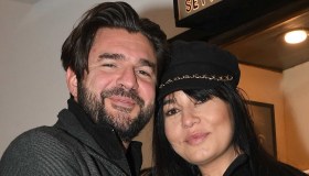 Elisa D’Ospina e Stefano Macchi sono genitori: la prima foto con Niccolò