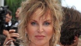 Dalila Di Lazzaro: l’infanzia violenta e il ricordo del figlio a “Oggi è un altro giorno”