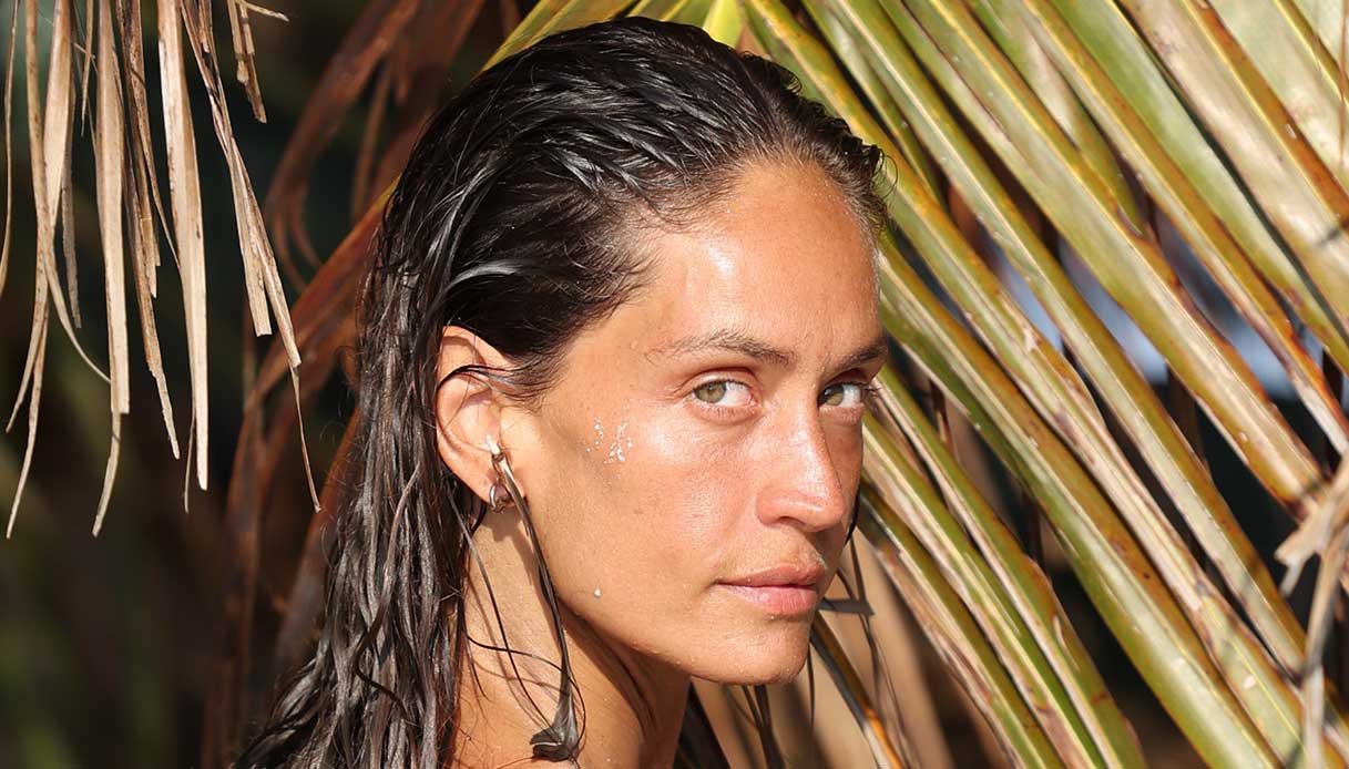 “Isola dei Famosi 2023”: naufraghe bellezze acqua e sapone, ma tra loro è guerra aperta