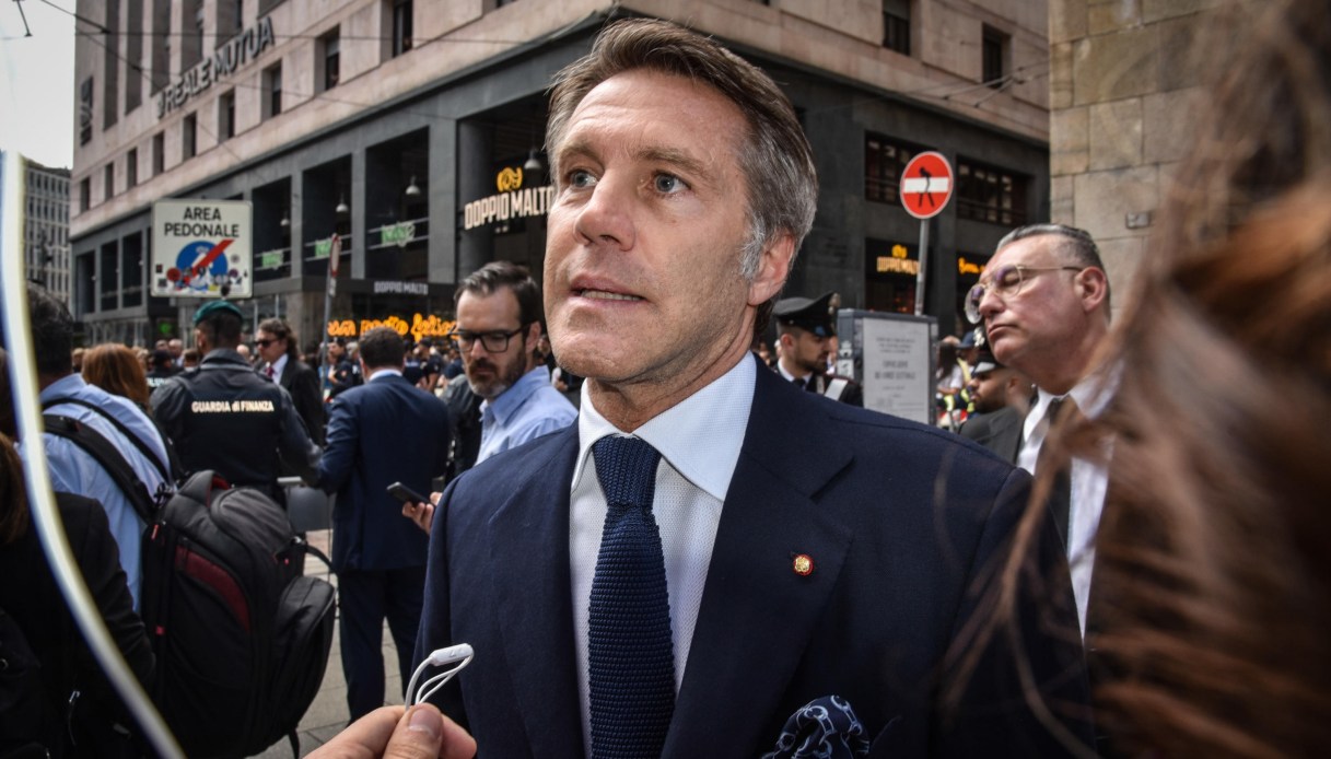 Funerali Silvio Berlusconi, la commozione della famiglia e dei vip