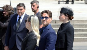 Eredità Berlusconi, i beni non contesi valgono milioni: cosa lascia fuori dal testamento