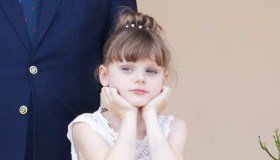 Charlene di Monaco, la figlia è un incanto ma scoppia la polemica