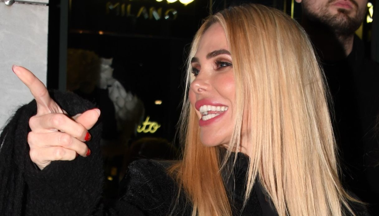 “Isola dei Famosi”, mistero sul futuro di Ilary Blasi: “Meglio non fare progetti”