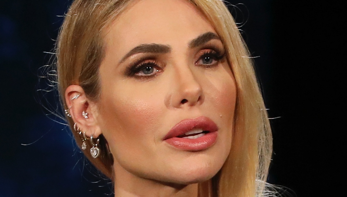 “Isola dei Famosi flop”: a rischio il destino di Ilary Blasi