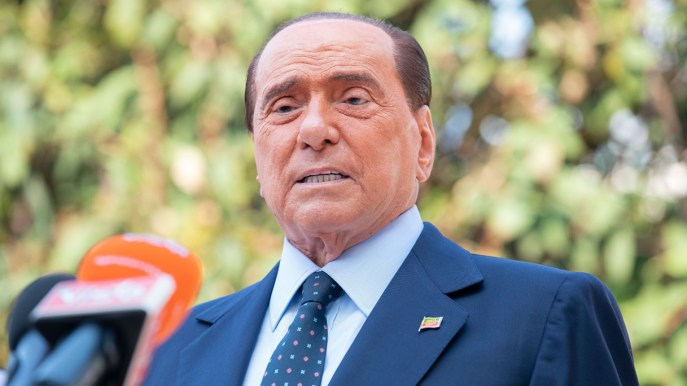 Cos’è la leucemia mielomonocitica cronica di cui soffriva Silvio Berlusconi