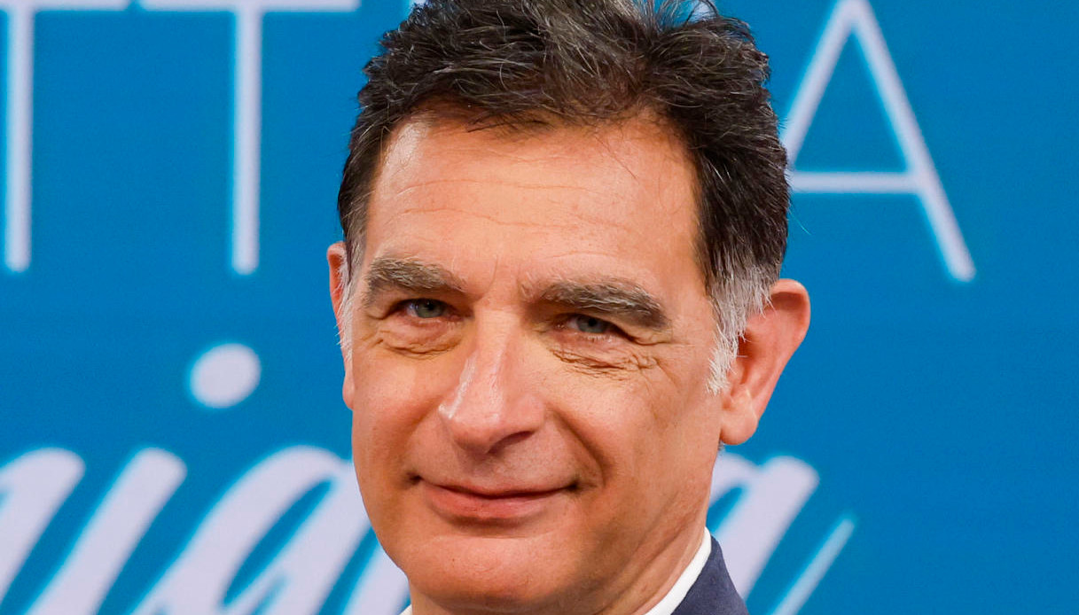 Tiberio Timperi, l’addio amaro a “UnoMattina” dopo la lite con Ippoliti