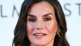 Letizia di Spagna: muscoli esagerati, sensualità estrema e zeppe d’oro