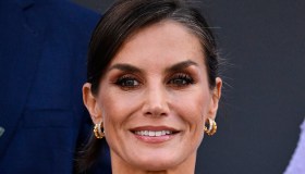 Letizia di Spagna al gala, il fantastico abito da sera costa 140 euro