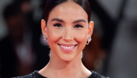 Paola Di Benedetto e Raoul Bellanova fanno coppia: il bacio non mente