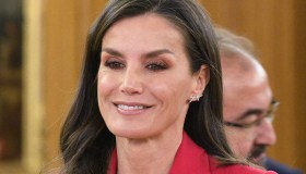 Letizia di Spagna, Regina in rosso: i look più belli e audaci